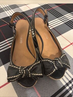 Franco Sarto Black Leather Peep-Toe Slingback Sandals with Bow